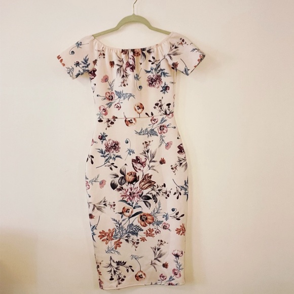 Missguided Bardot floral midi dress - Picture 7 of 7